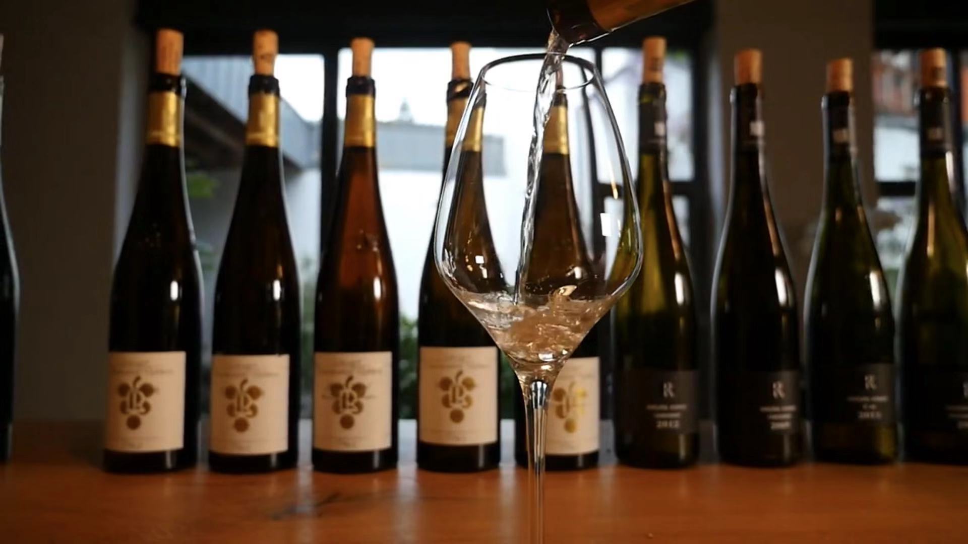 是德国农业的重要支柱, 这里的葡萄酒三分之二是白酒,三分之一是红酒