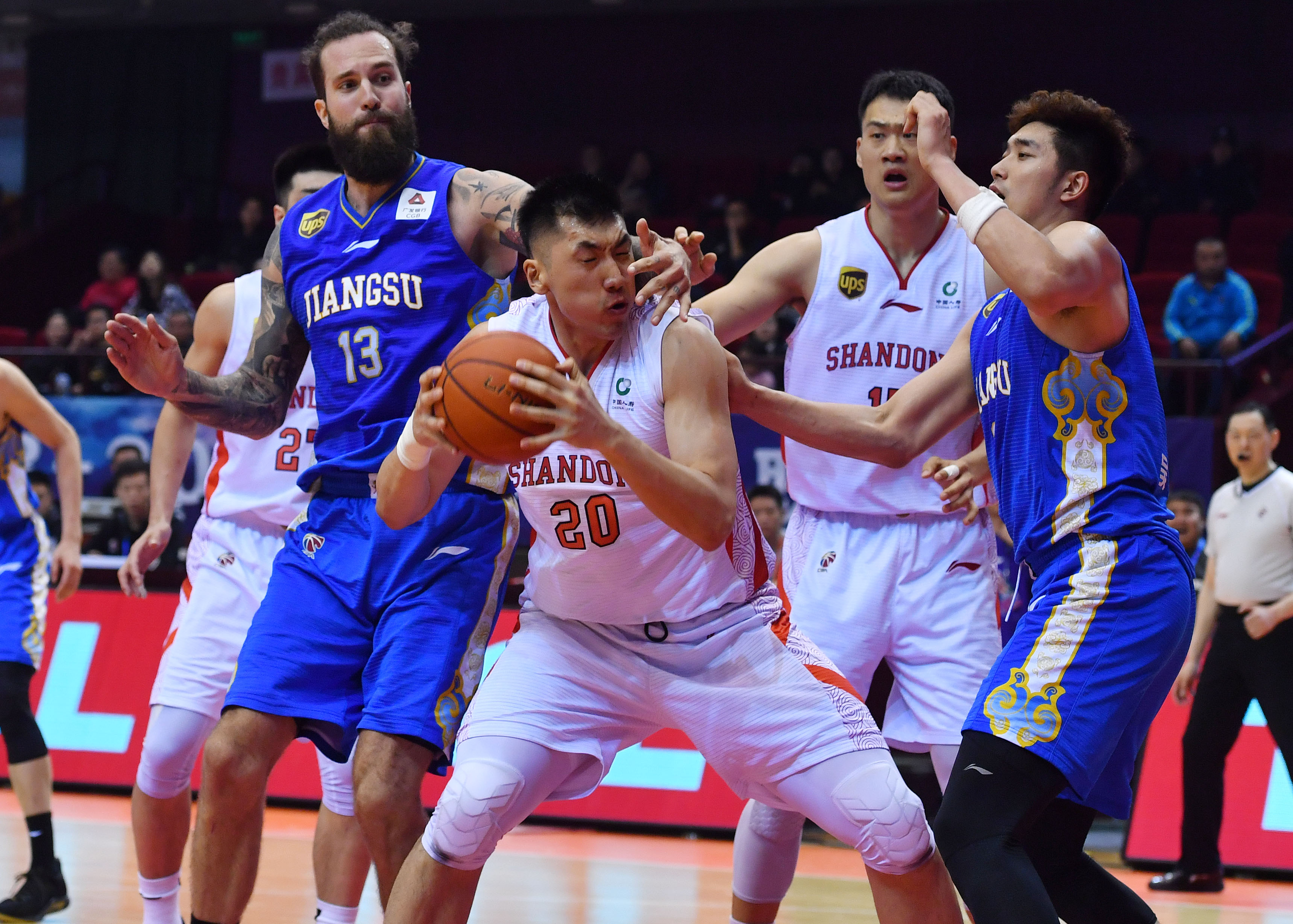 篮球——cba季后赛:山东西王不敌苏州肯帝亚