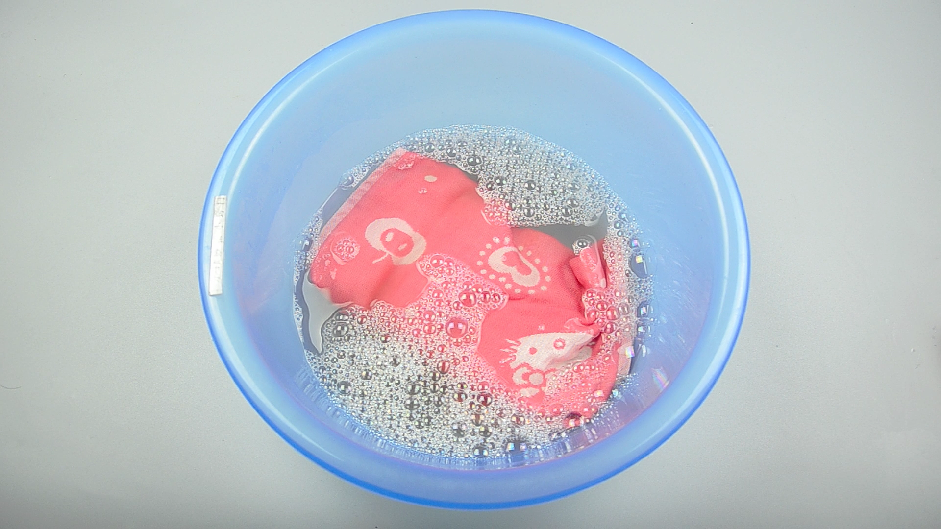 毛巾脏了别拿肥皂洗,教你一招,毛巾洗出来都跟新的一样干净