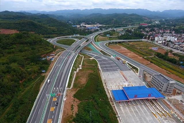 刚刚,两徽高速通车试运营!航拍来啦
