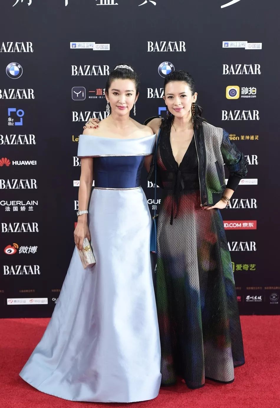 赵薇和李冰冰暗自较劲,今年暑期杂志没有"范"