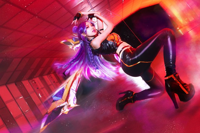 cos美图:kda紫系卡莎,怎么可以这么还原,脑中音乐已经响起!