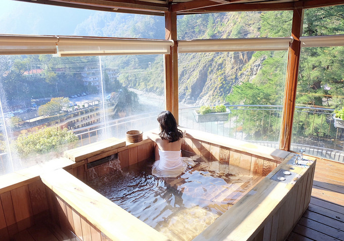 冬日泡汤正当时,台湾泡温泉好去处!
