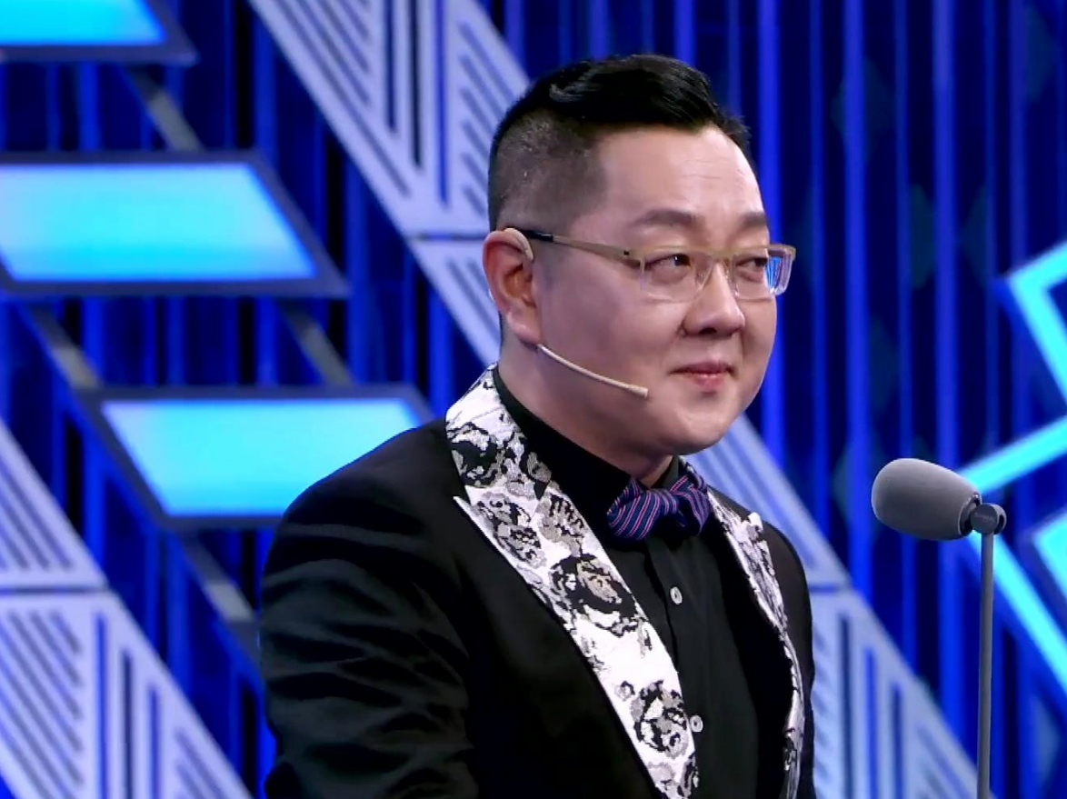 《吐槽大会》张绍刚台上握手被拒,下一个动作太机智,堪称经典!