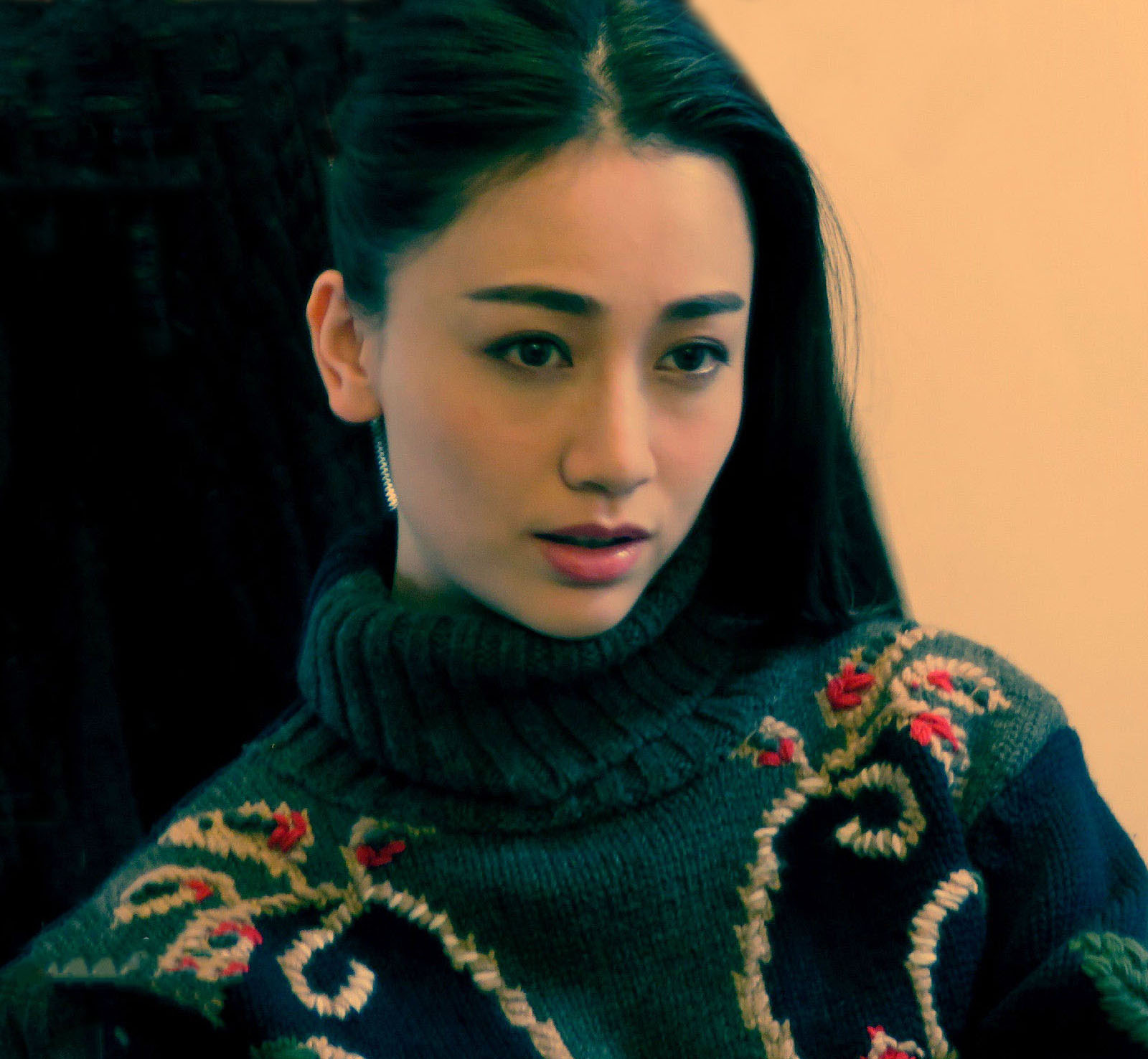 冯家妹毛衣写真,清纯甜美,少女感十足