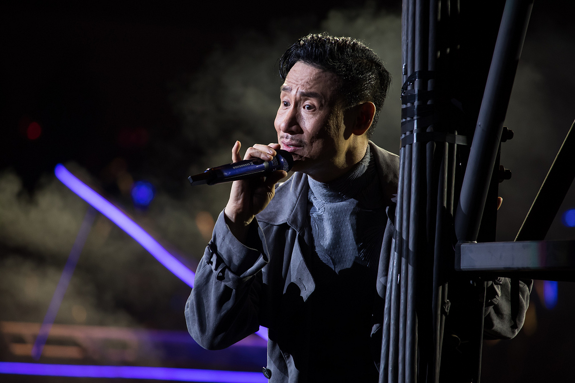 在日前的马拉西亚演唱会上,歌手张学友遭遇了一次状况,引起了歌迷的