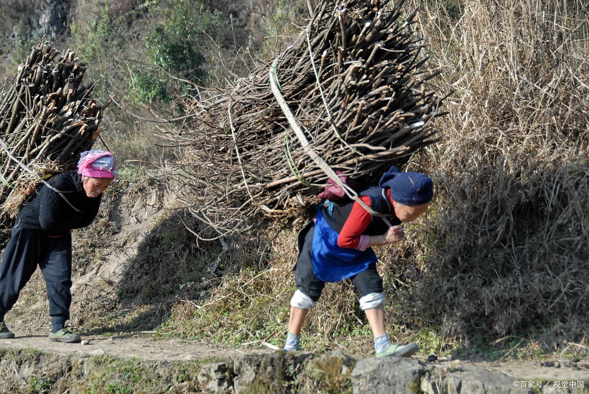 贫困山区农民艰苦朴素的生活