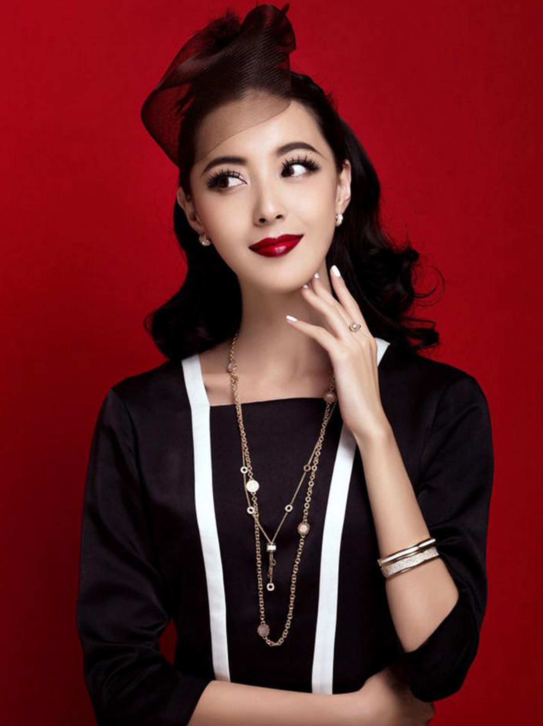 米露的5张时尚照:最喜欢图三,图五才让粉丝动心!