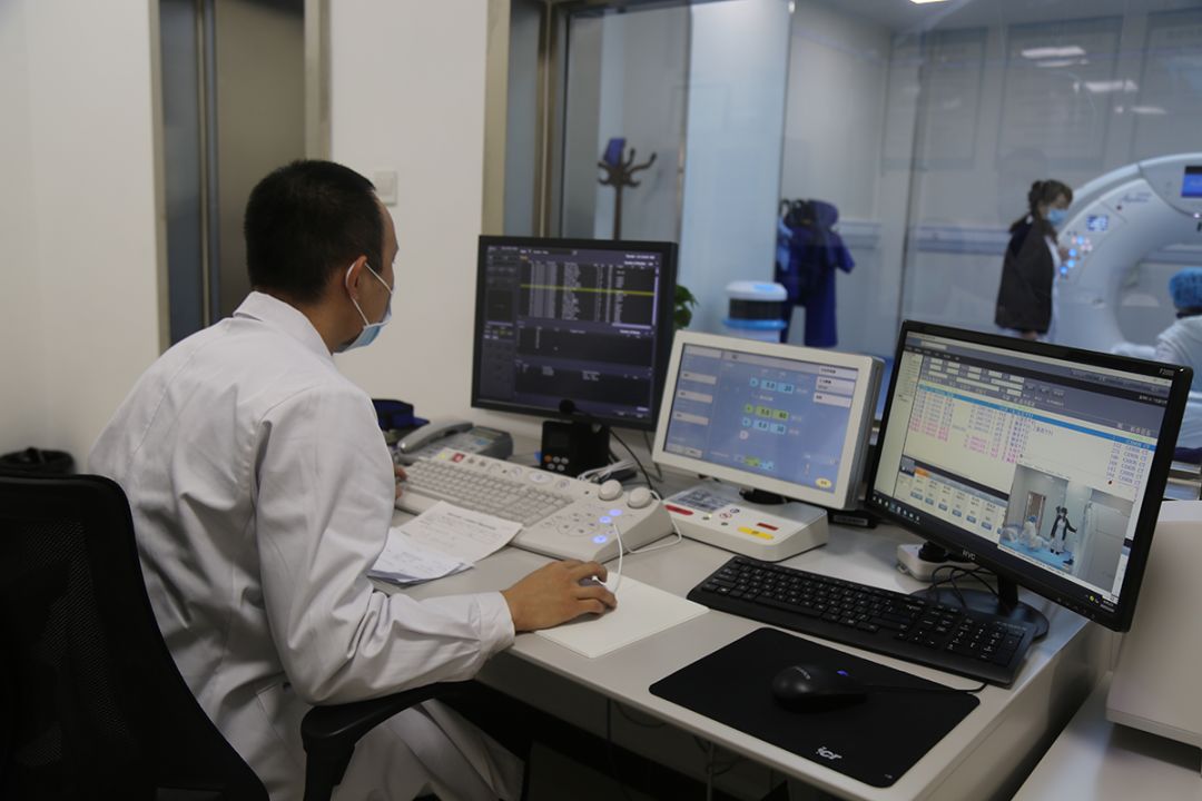 医学影像科:一群特殊的"侦察兵"