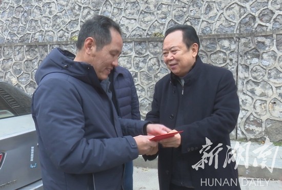 蒋善生深入东安走访慰问退役军人和烈士家属