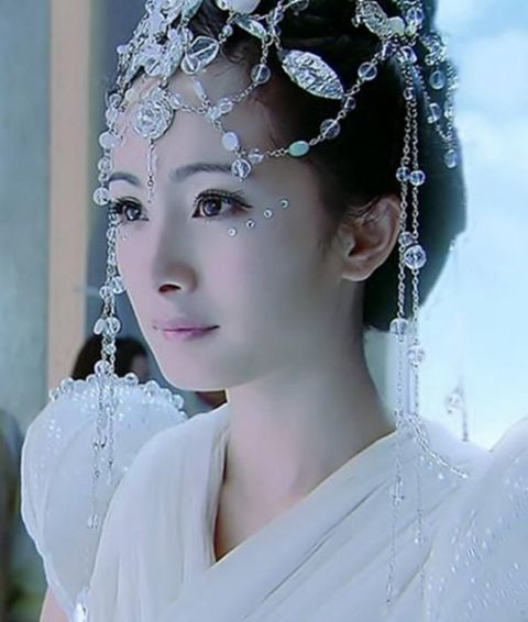 古装剧女明星的头饰:秦岚精致 杨幂仙气满满