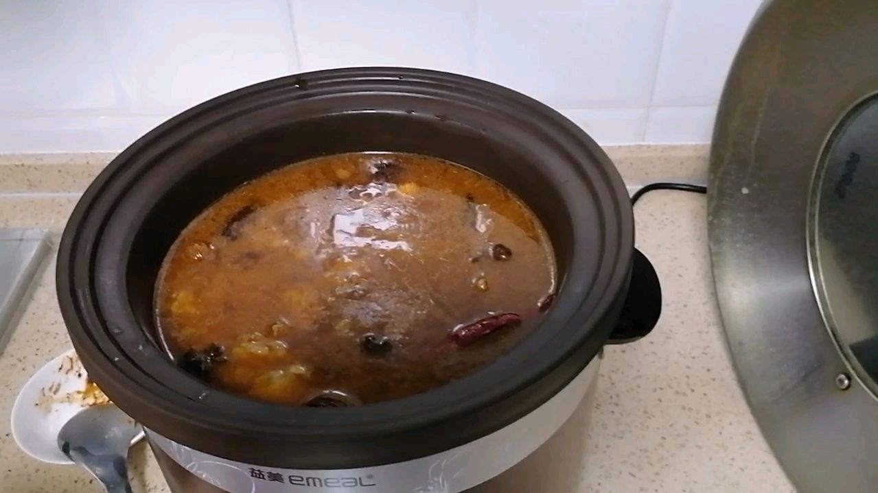 家庭做红烧牛肉米线,味道特别的好进来看看吧