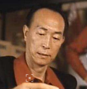 李海生,1945年出生于香港.早年在邵氏集团当武师,做过电影武术指导.