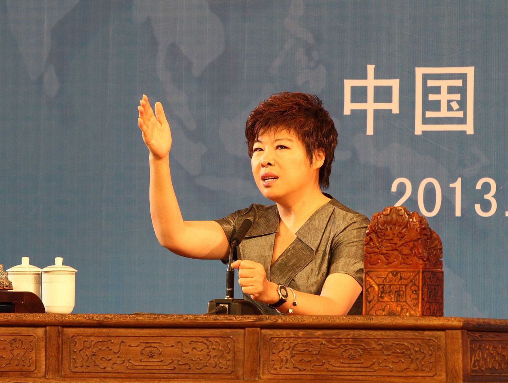 北京中医药大学教授(曲黎敏):"一夫一妻制不合理,95%的夫妻婚后都会有