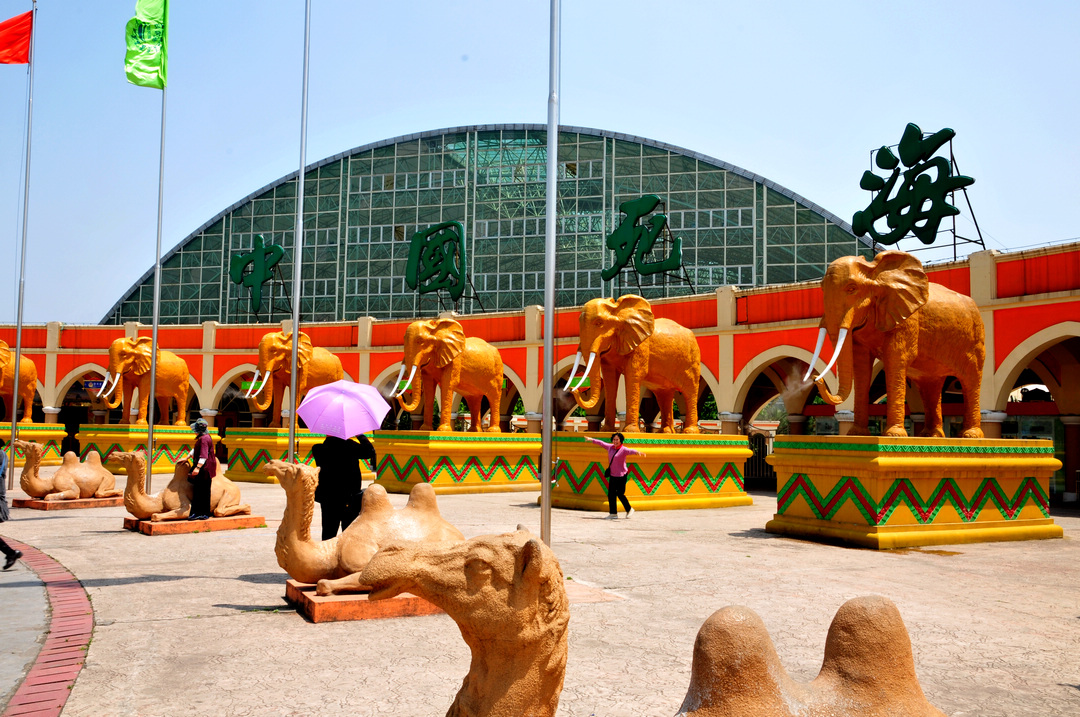 "中国死海"是将中国传统文化,传统技术以及古老资源等在旅游业上运用