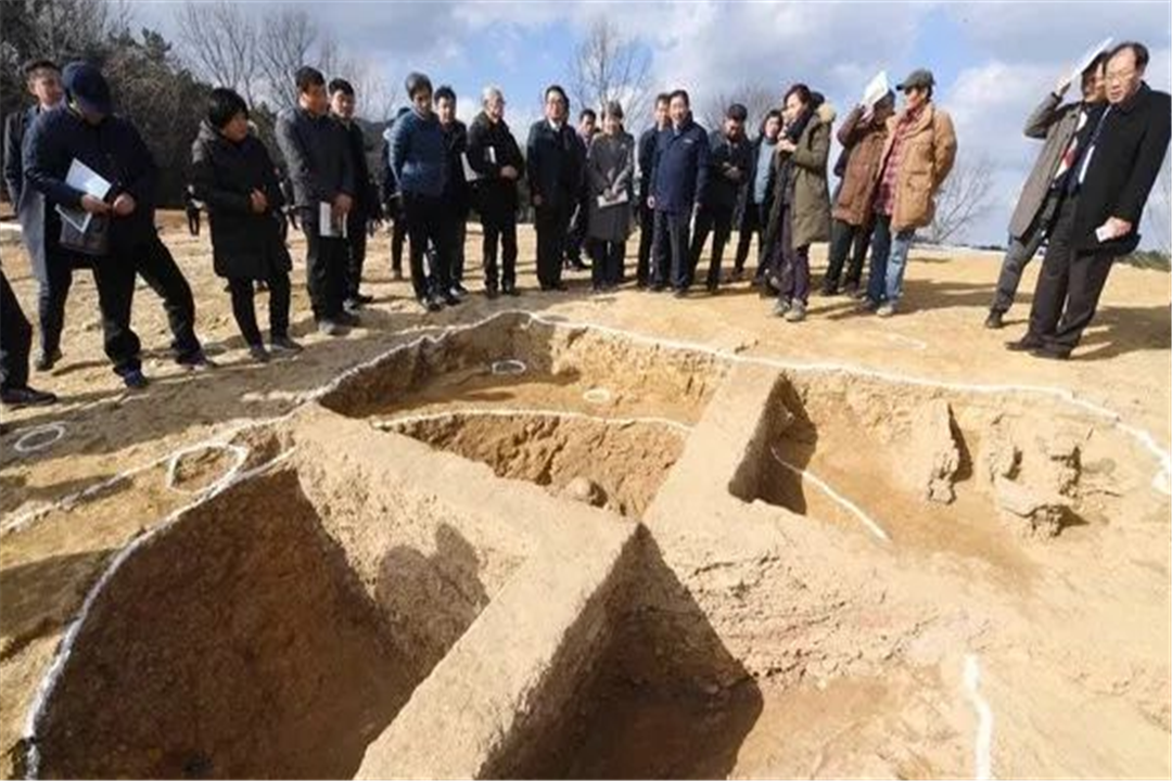 韩国古墓发现星座图,我国古墓早有发现,墓主姿势都是北斗七星状