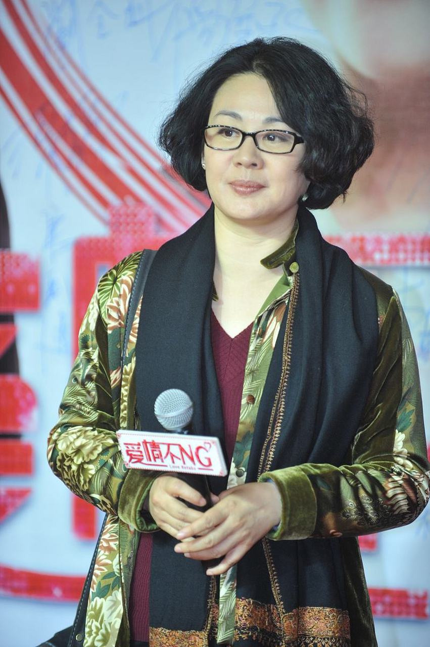 演员丛珊出现在了热播剧《县委大院》中,戏份不多,且外形变化大,让