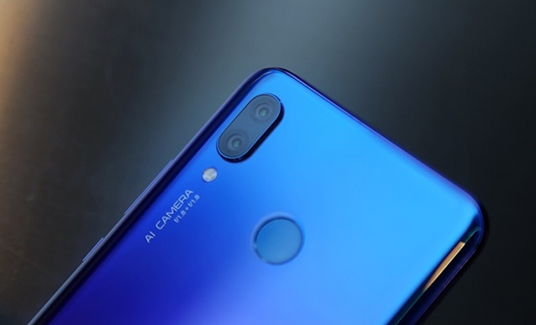 华为手机新年出新手机,手机官宣荣耀系列,售卖的更加好