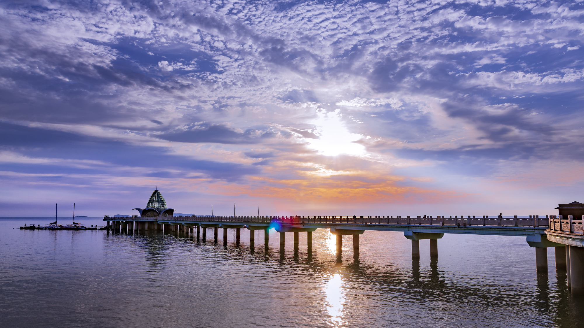 光影里的魅力烟台,大海与阳光的完美融合