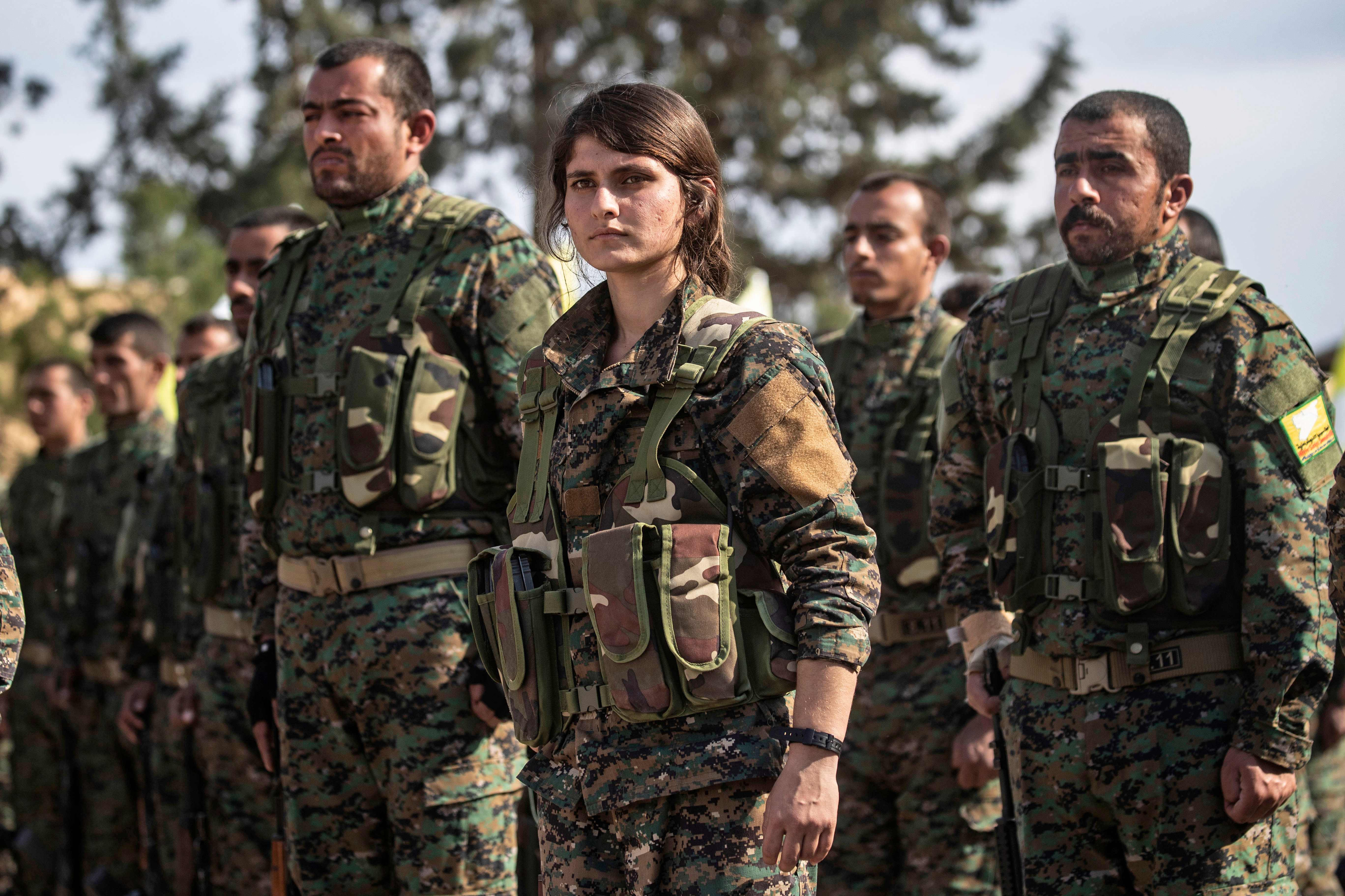 叙库尔德武装确认撤离叙土边境