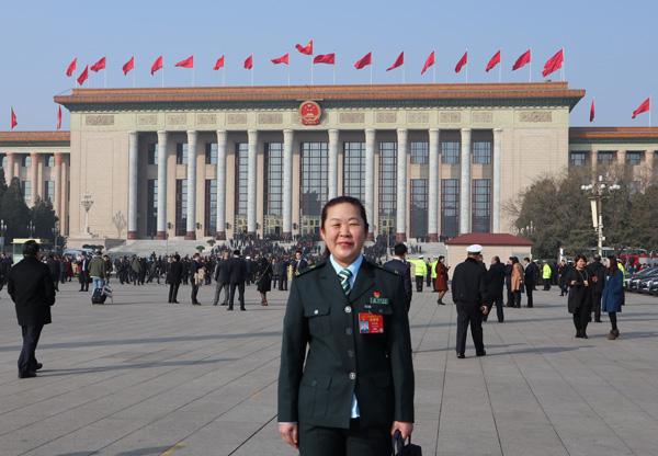 全国人大代表赵明枝:邮政服务进校园,学生不再刨小山