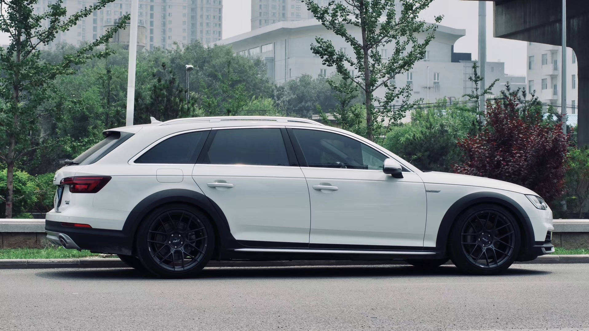 奥迪a4allroad瓦罐车旅行的小能手