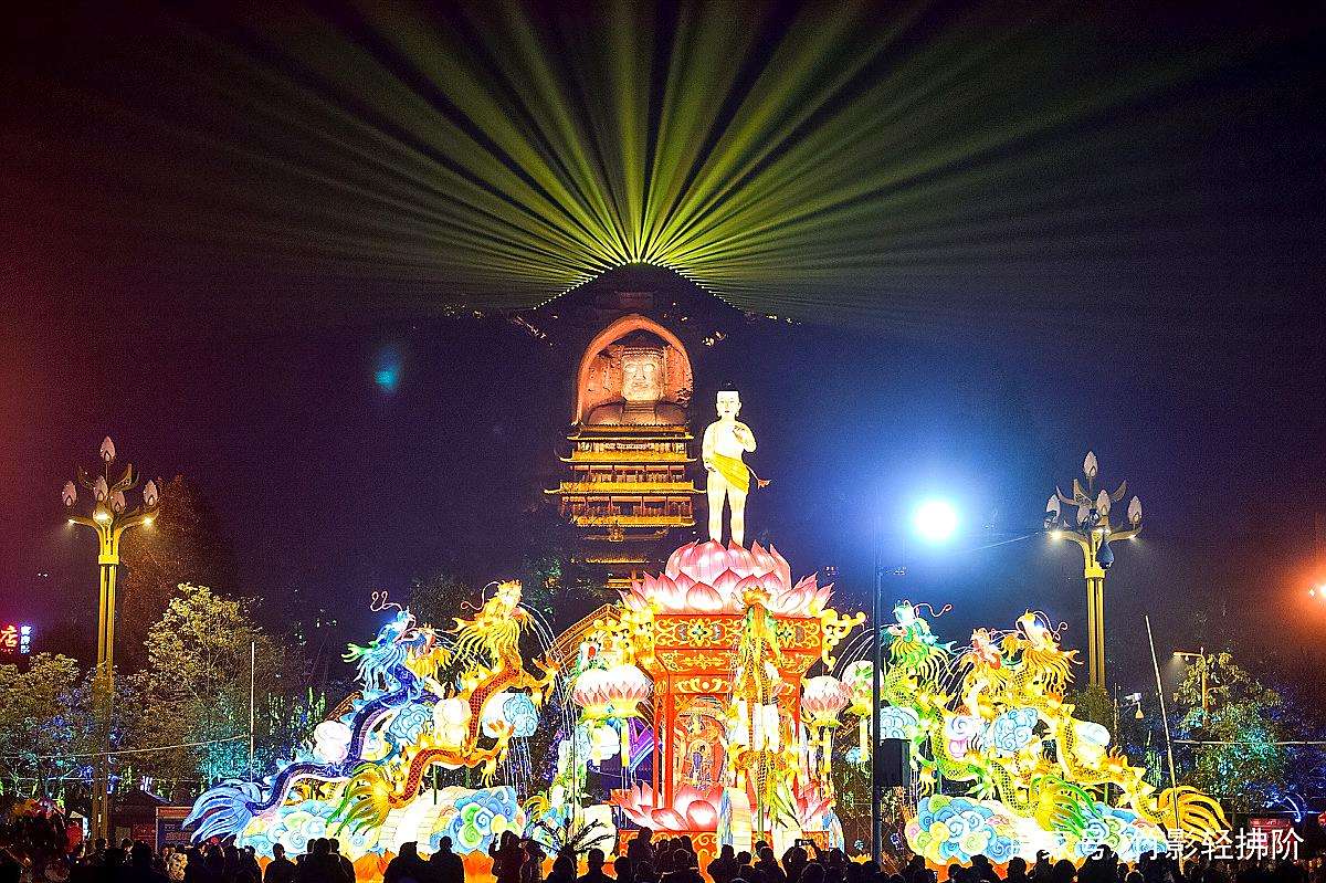 荣县大佛文化灯会,一场千年佛文化与千年彩灯工艺的盛宴