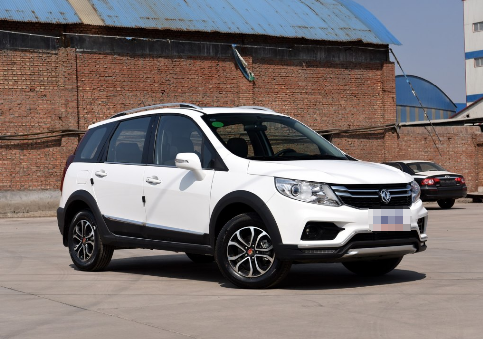 景逸x3外形设计大方,车身设计优雅,具有超高的运动范!