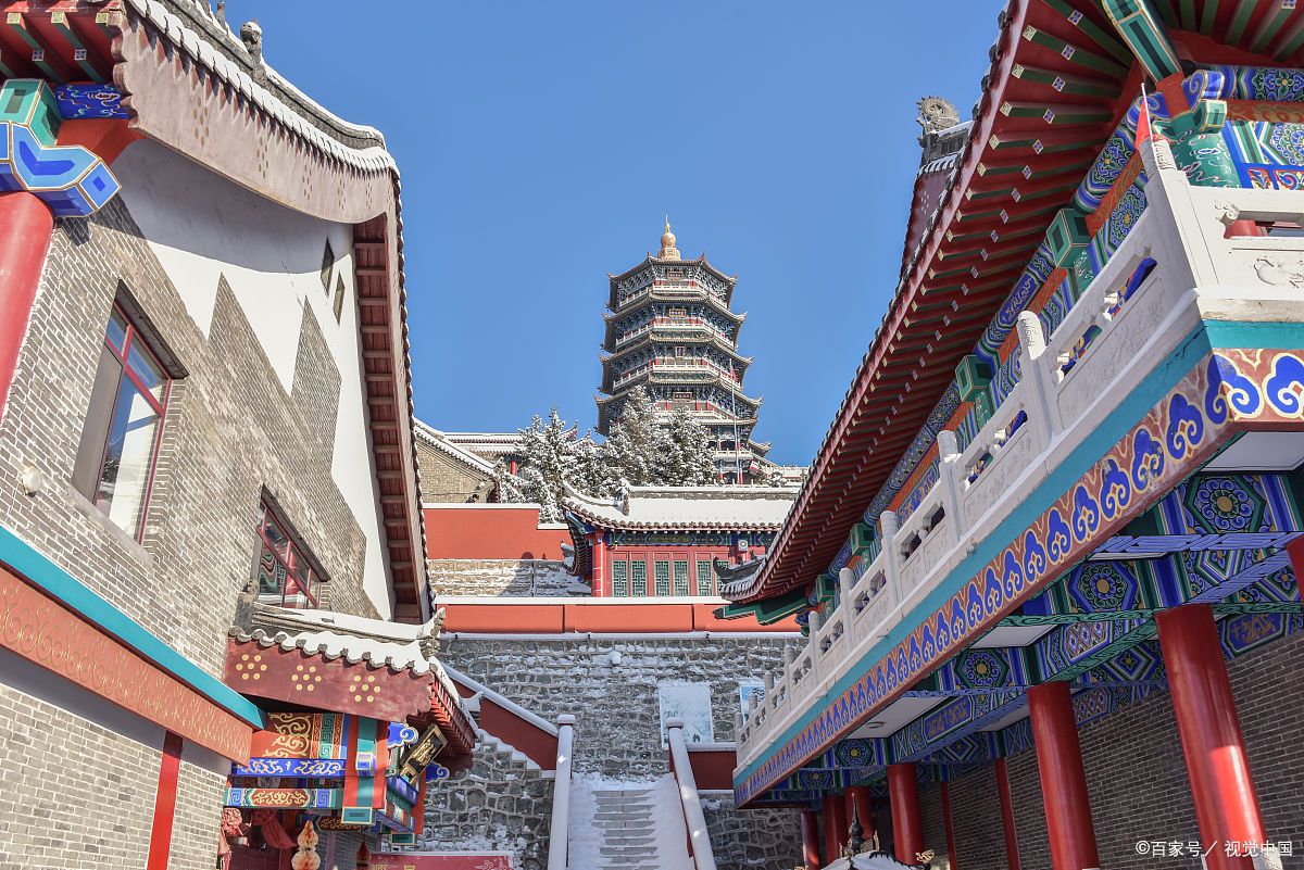 辽源龙首山:位于龙山区,以险峻地势和历史文化著称.