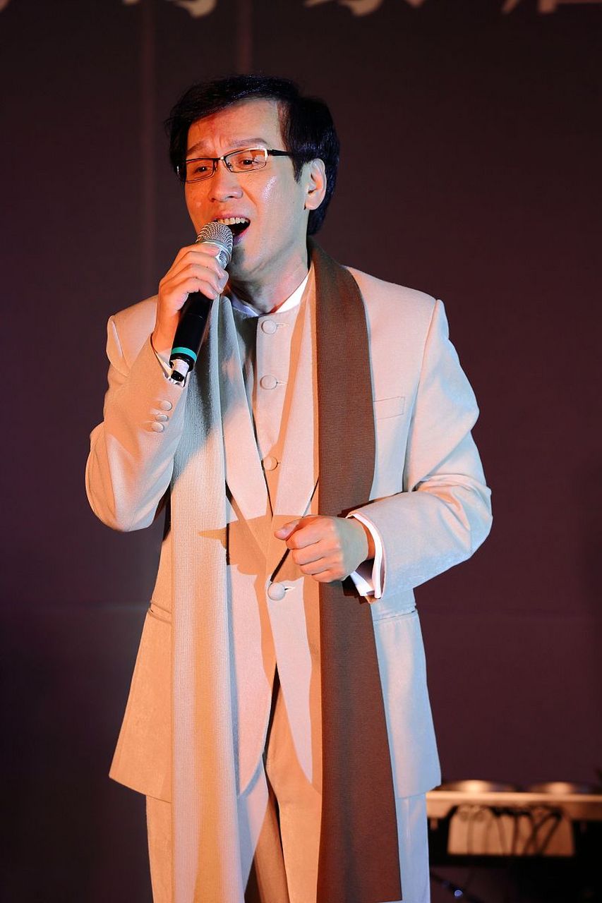 《迟来的爱》是由李茂山演唱的一首歌曲.