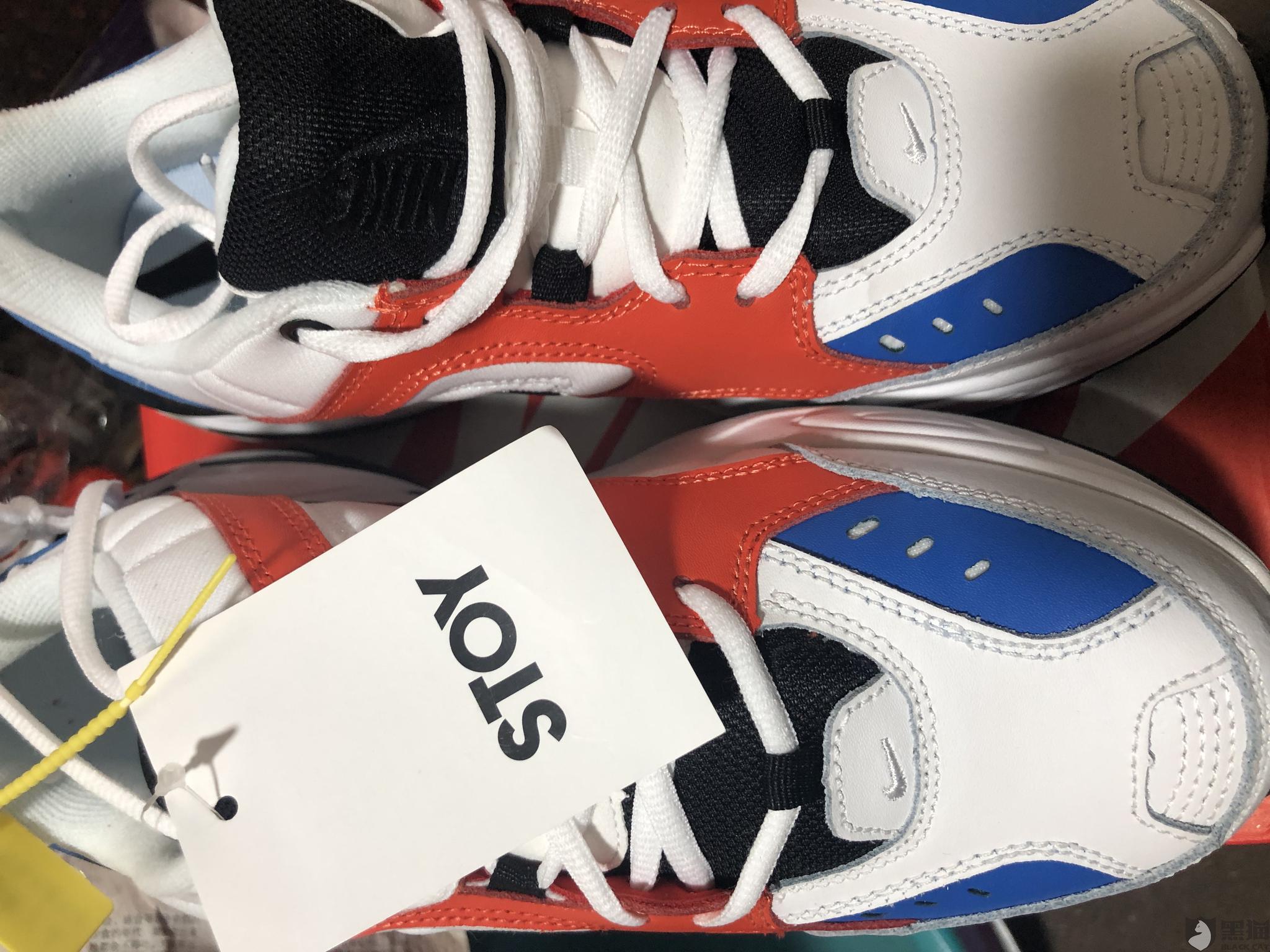 拼多多耐克鞋标志牌挂stoy惹火消费者