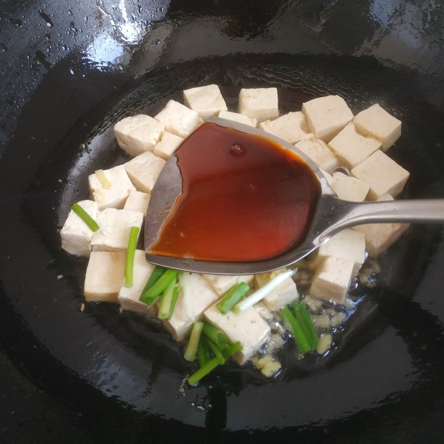 韭菜燒豆腐,營養均衡,美味下飯