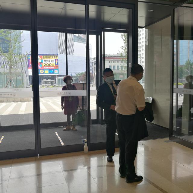 北京市中心的哈德门广场已开业:看似写字楼,其实也有购物中心