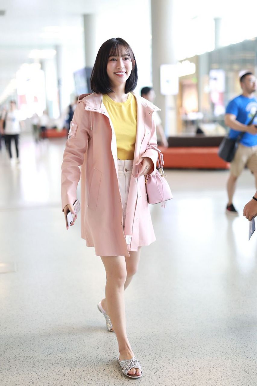 多年前的孟子义,看起来发量惊人!