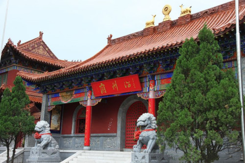 海州庙创建于清康熙年间,位于辽宁省阜新市,海州庙原名为弥勒菩萨