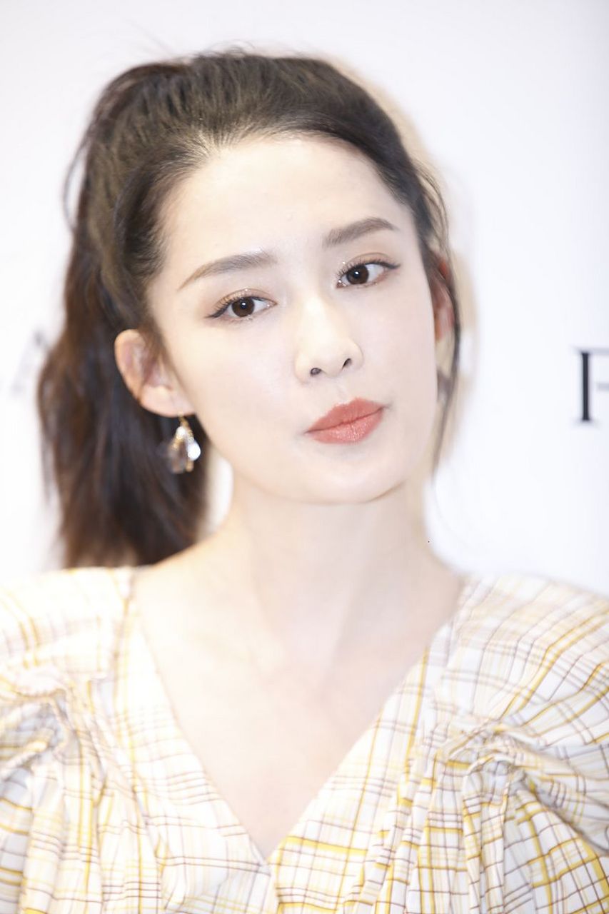 李沁# 1990年9月27日出生于江苏省苏州市昆山市巴城镇,因在古装剧