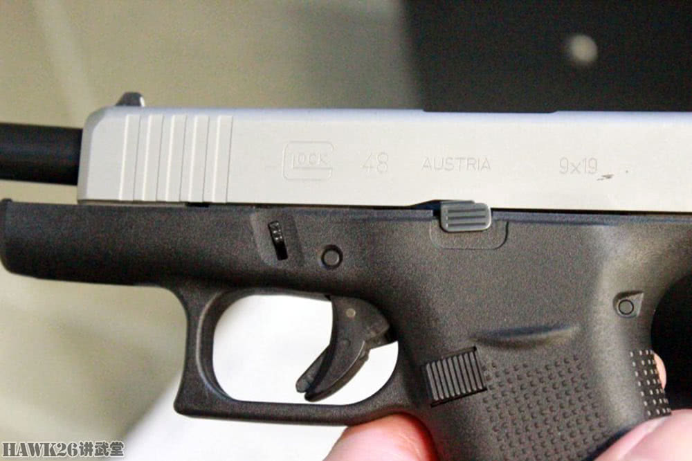 评测:迟来的格洛克48 首款银色套筒 单排弹匣便携式手枪