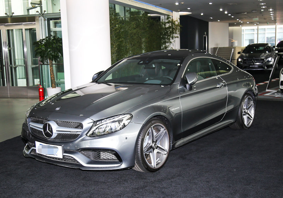 奔驰c级amg c 43 cabriolet外观的观赏