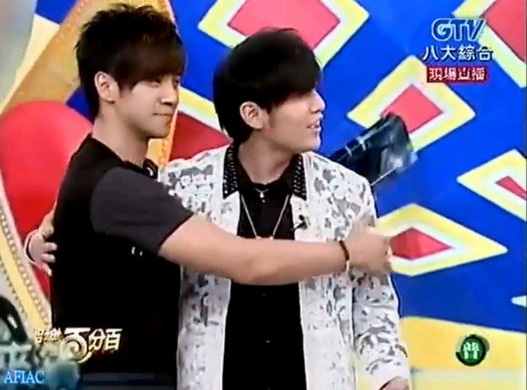 罗志祥,周杰伦「18年恩怨」被挖出!昆凌给小猪的肉麻情书曝光