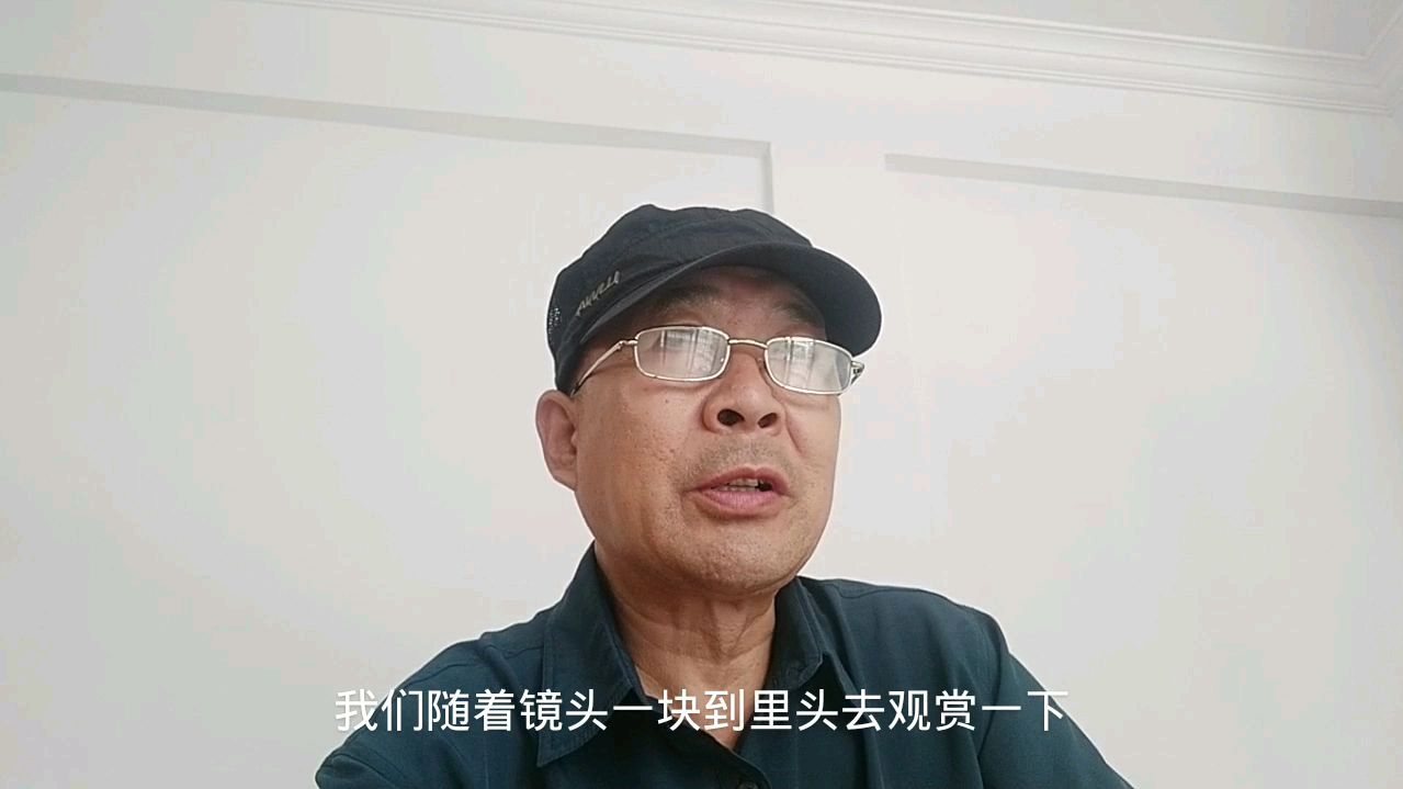 [图]船工们,在海上忙碌数天后,迎着海面的霞光,喜洋洋回到了渔港