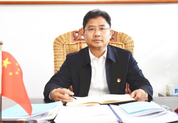 沂源县委书记王义朴:坚定信心 攻坚破难全力推动县域高质量发展