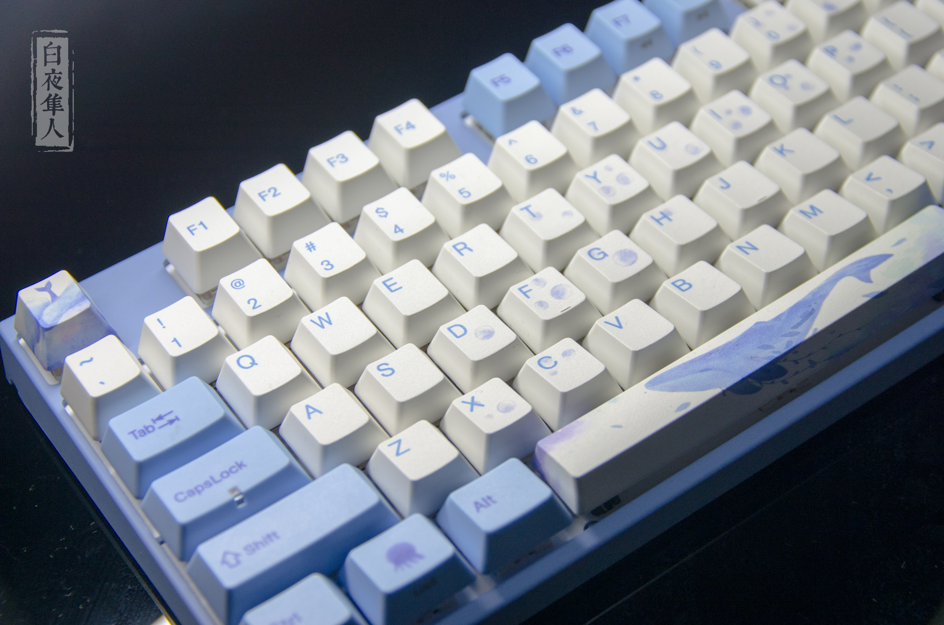 抠脚大汉的少女心——阿米洛·海韵 静电容樱花红轴键盘测评