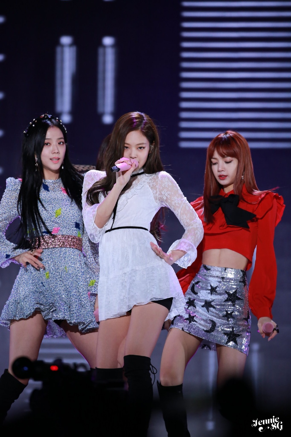 bp公布演唱会海报,四代女团唱功排名,她们力压twice争冠军