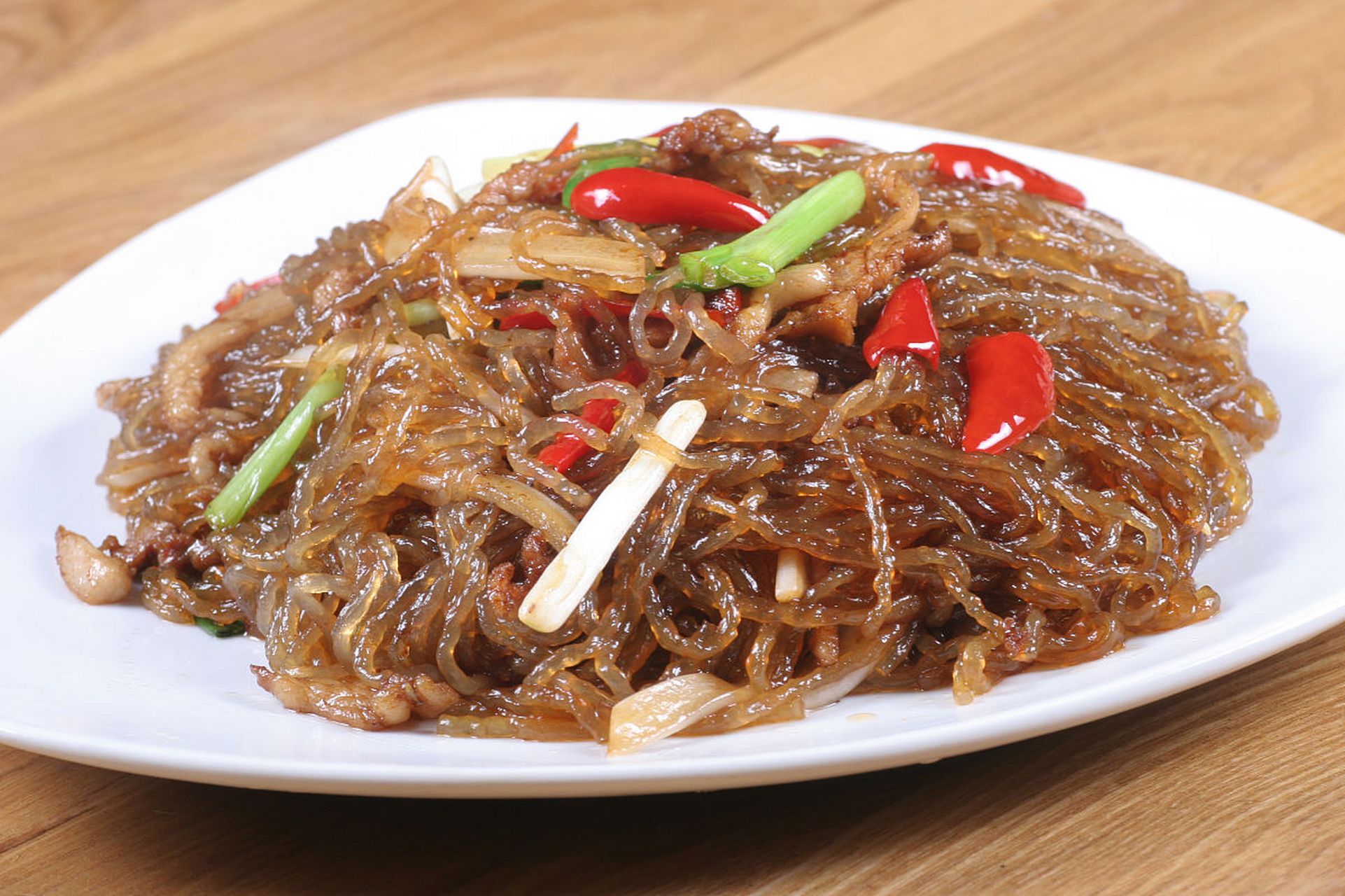 00准备食材: - 肉沫 200g - 蒜末,姜末 - 粉条 - 小米辣,葱花