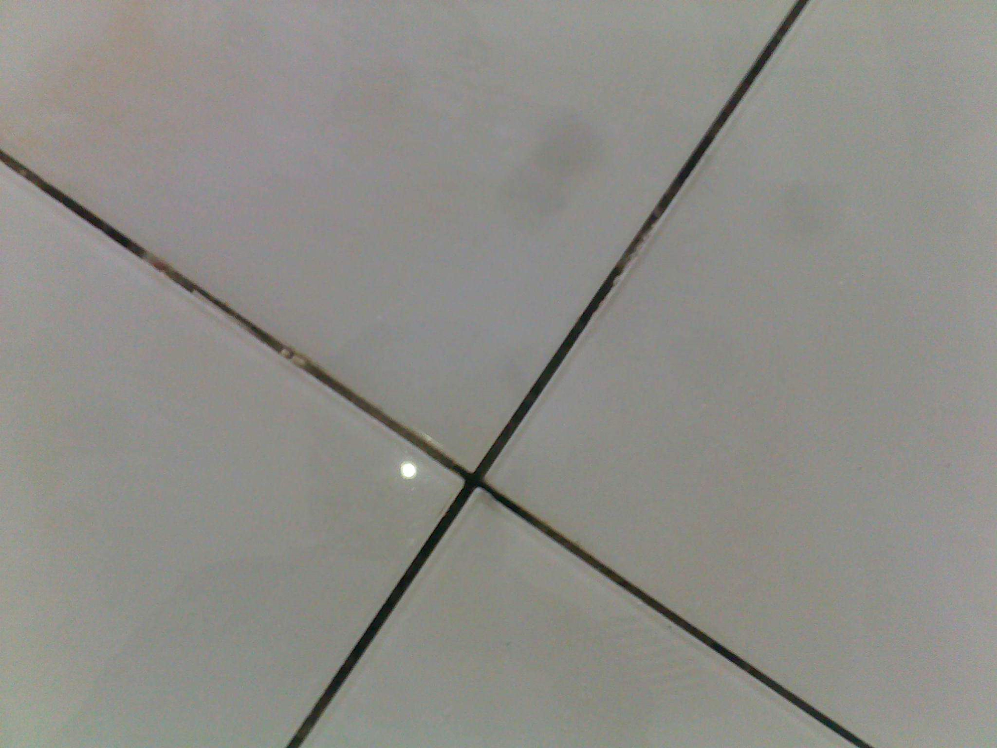 瓷砖有没有必要美缝?填缝剂,美缝剂,瓷缝剂有什么区别?