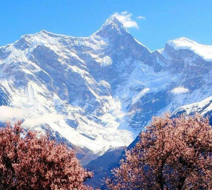 说十人九不遇的山,比贡嘎山更仙,曾为中国最美山峰第