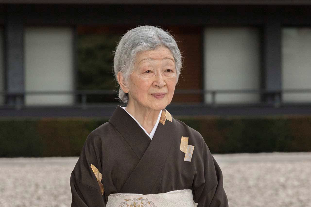 刚刚卸任的日本皇后美智子故事拍日剧