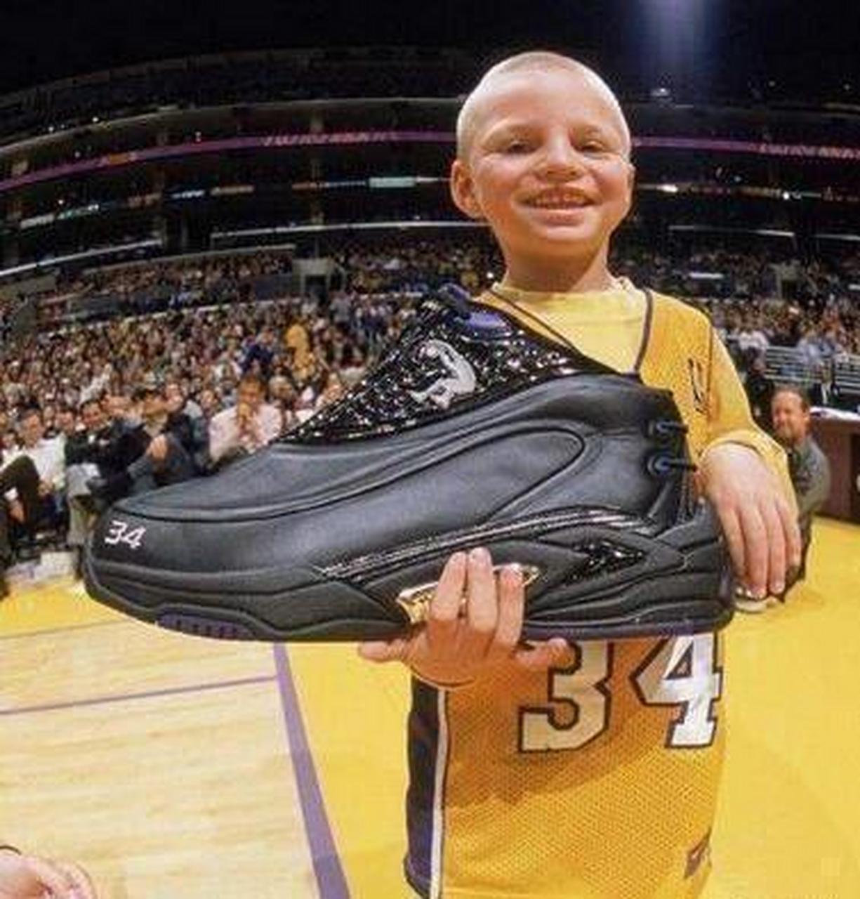 奥尼尔的脚大的恐怖