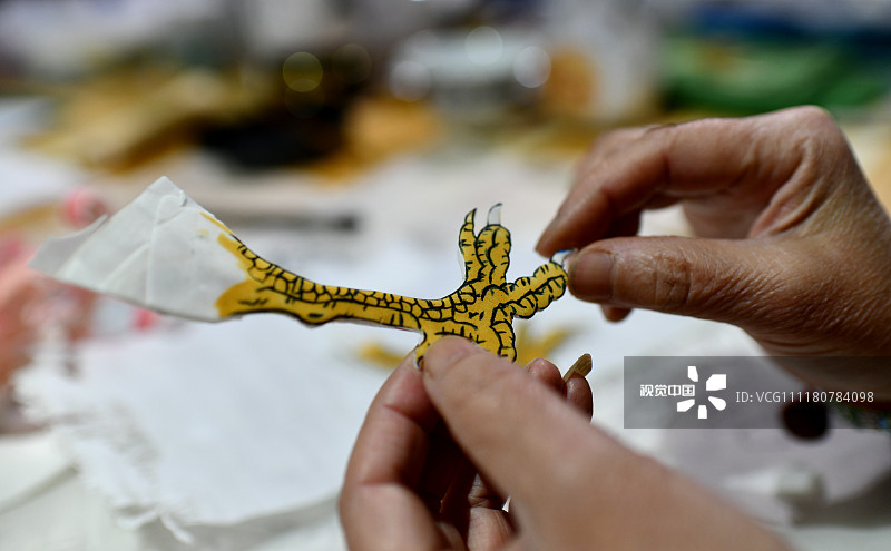 2018年12月8日,遵义通草堆画制作技艺2007年5月被列为贵州省第二批