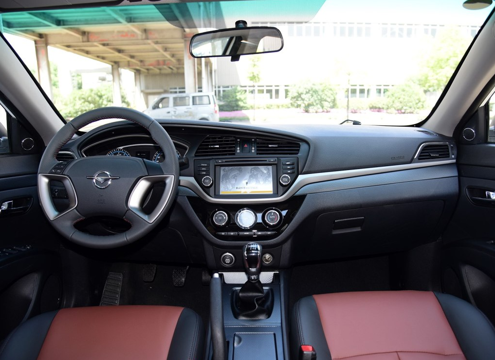 海马m6手动档深度评测:外观稳重端庄,动力随叫随到!